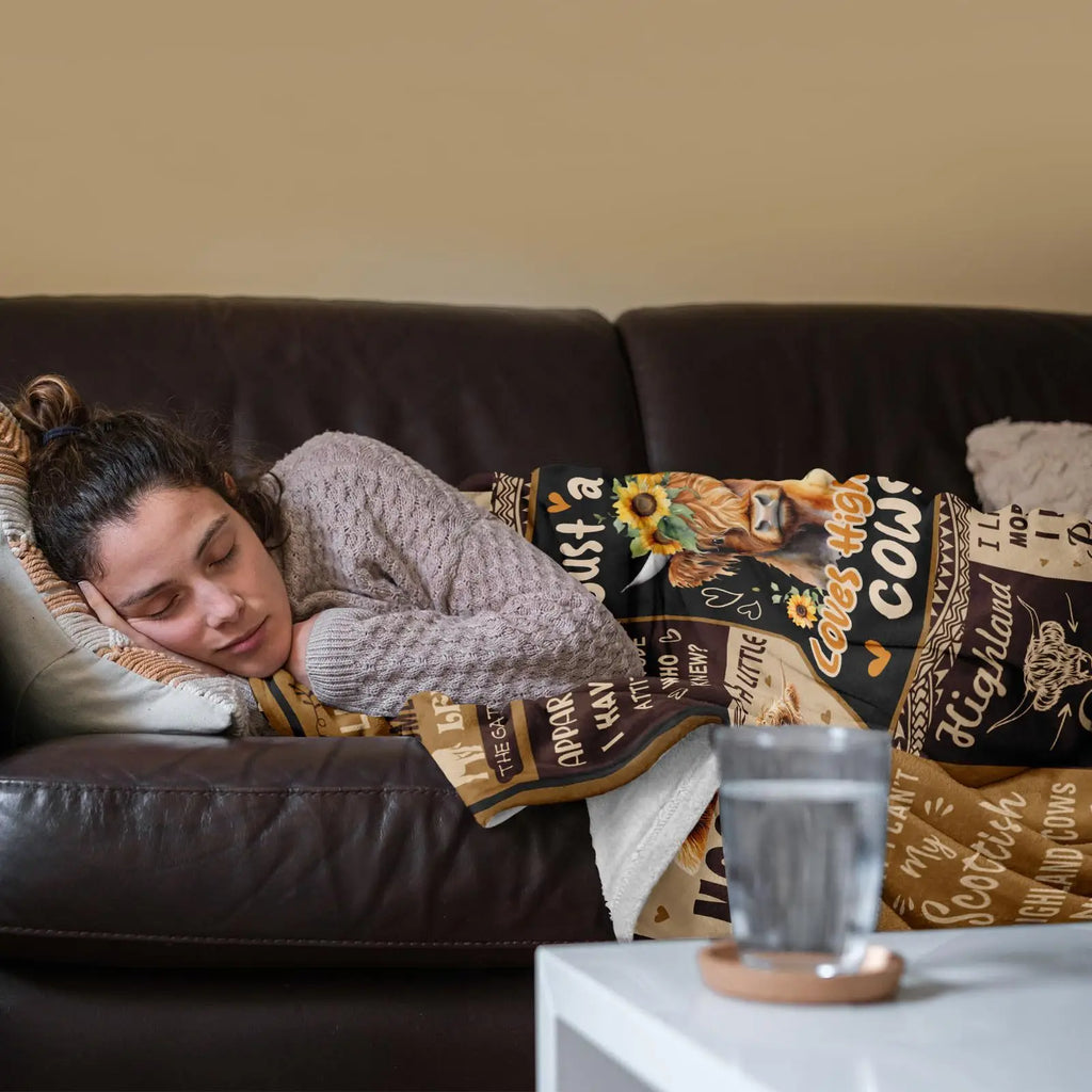 Highland Cow & Brown Floral Cozy Flannel Blanket | Farmhouse Throw